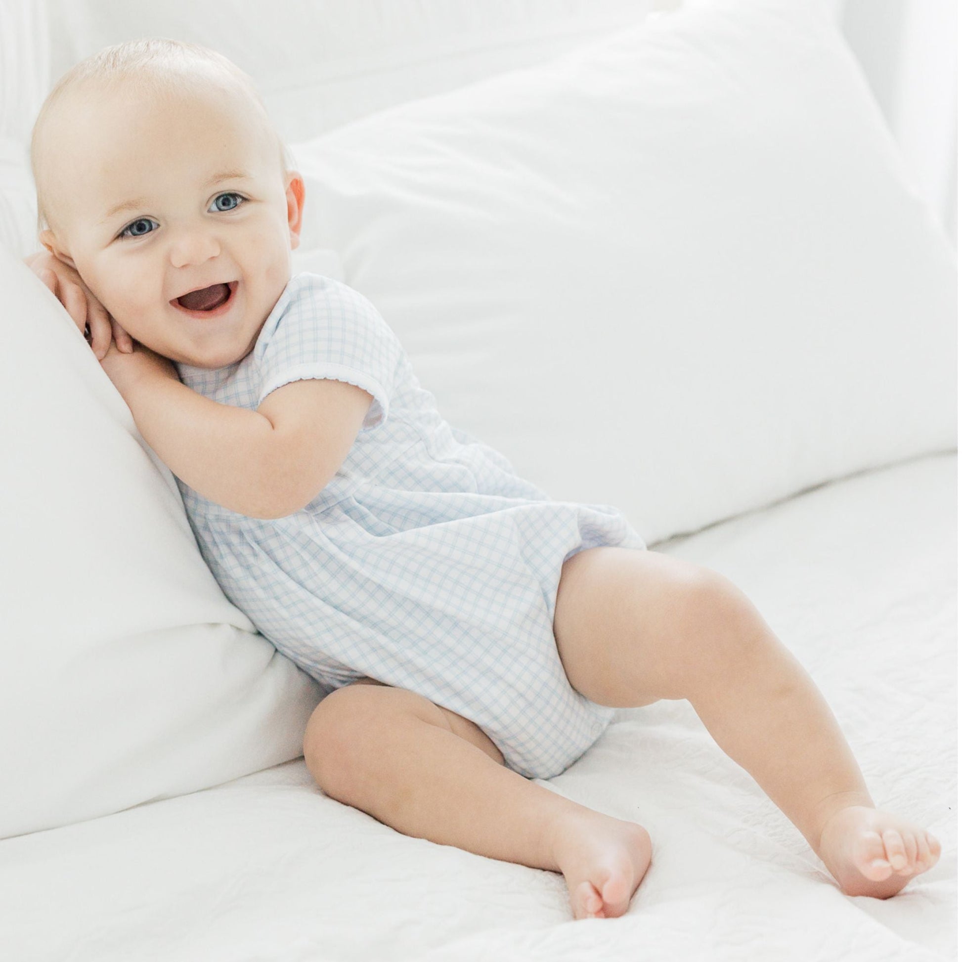 Peek - A - Boo Wishes Bubble - Light Blue - Magnolia BabyBubble