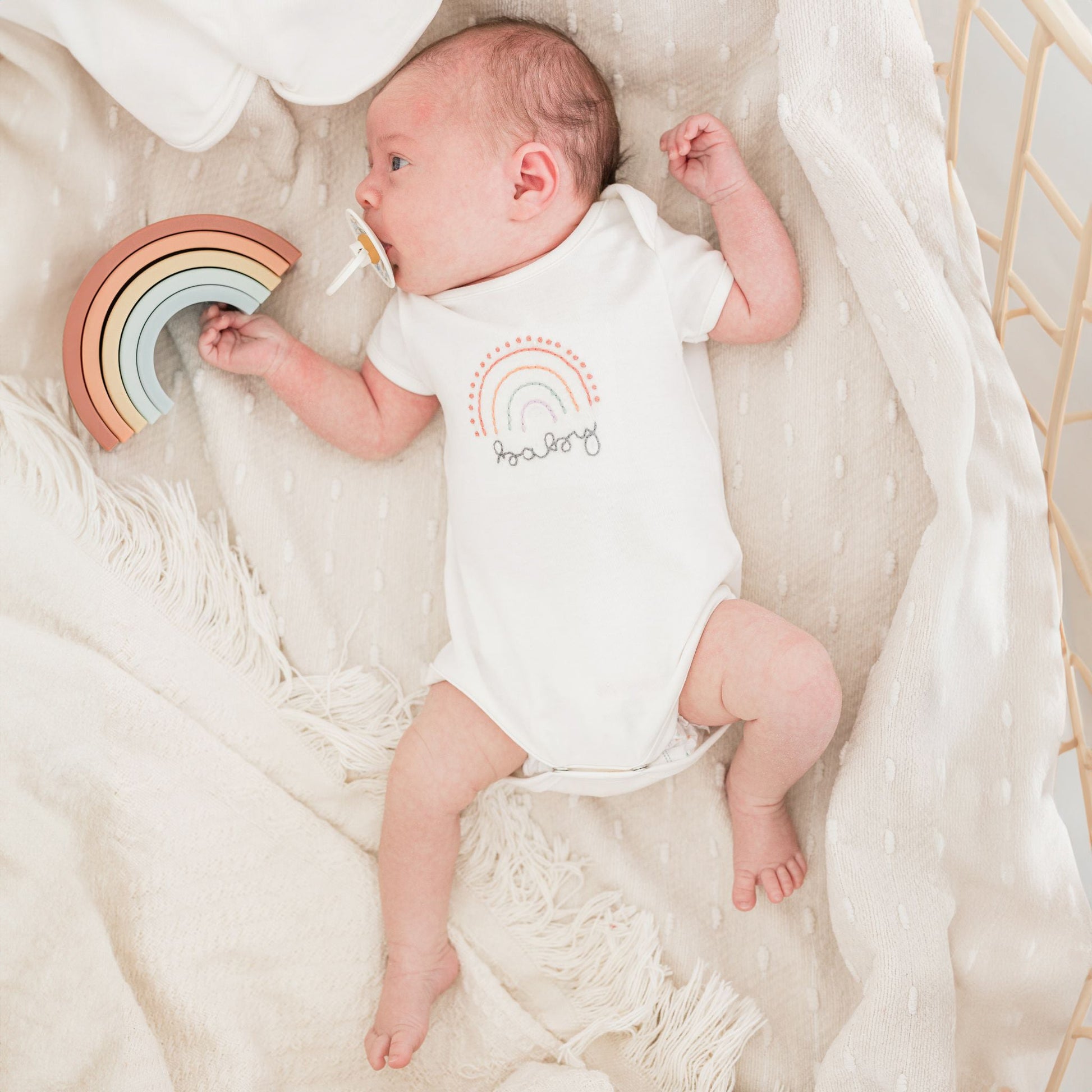 Rainbow Baby Bodysuit - Luna and ArloBodysuit