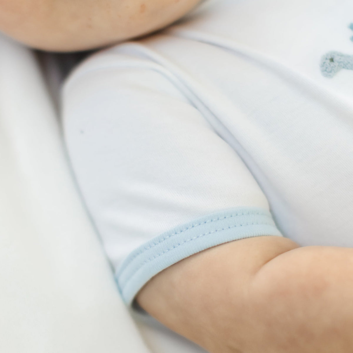 Magnolia Baby_Baby Dino Short Sleeve Bubble_3