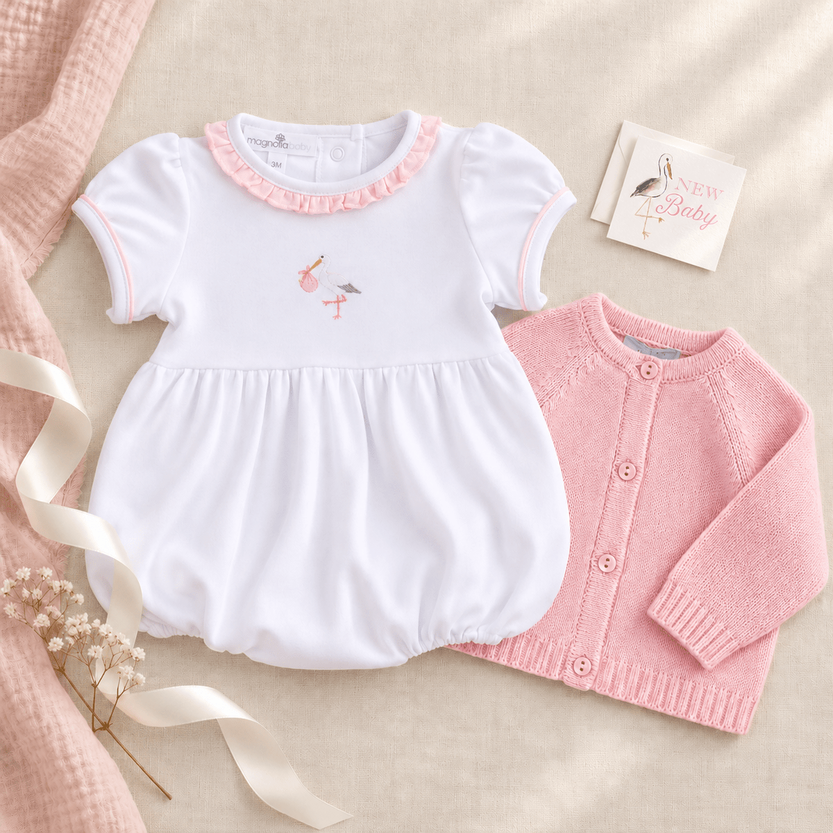 Magnolia Baby_Baby Girl Bubble Gift Set - Vintage Stork_1