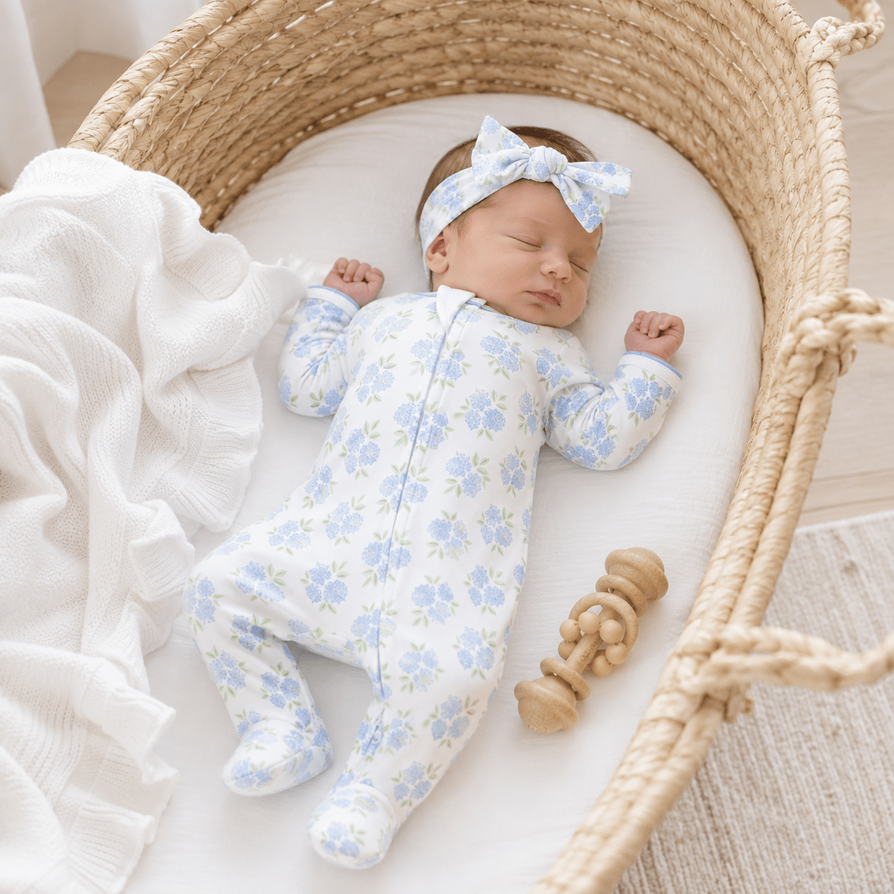 Magnolia Baby_Baby Girl Take Me Home Set - Hydrangea Print_1