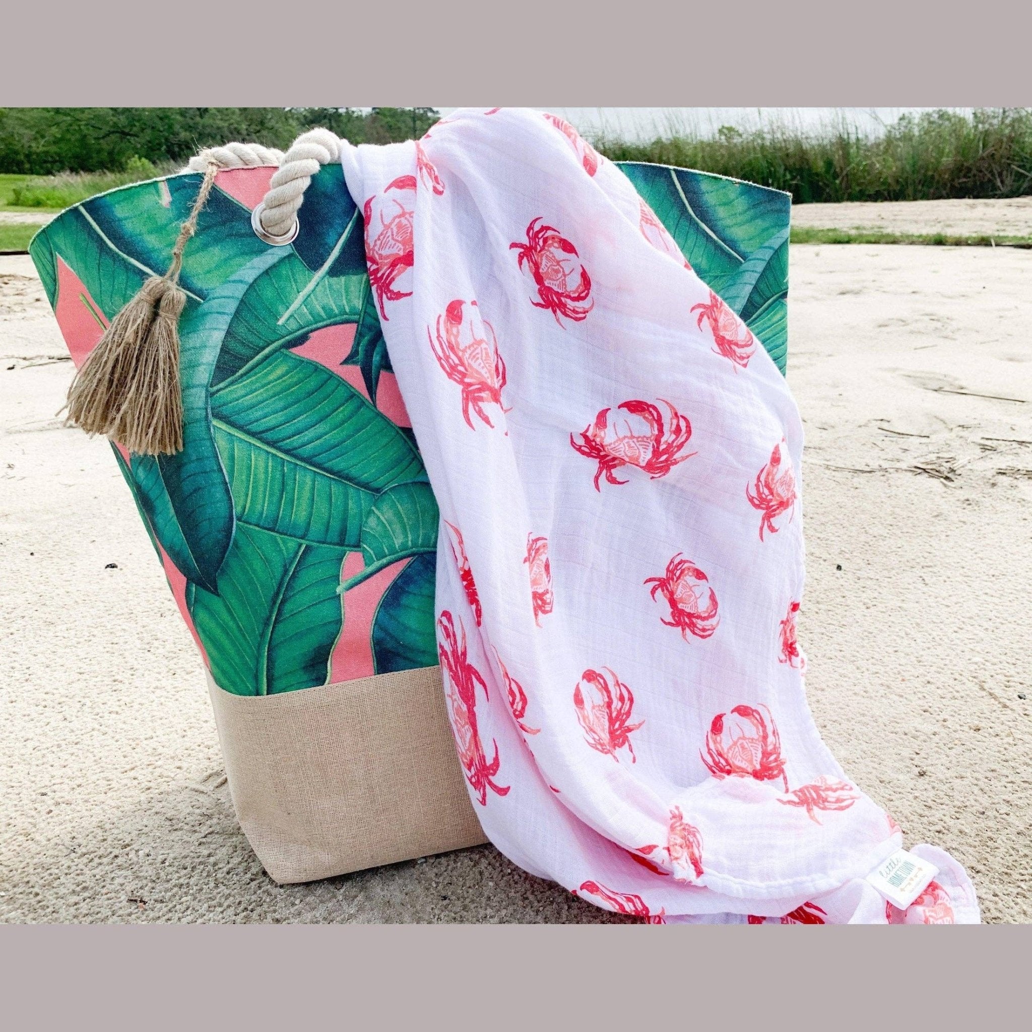 Little Hometown_Baby Muslin Swaddle Blanket - Pink Crab_1