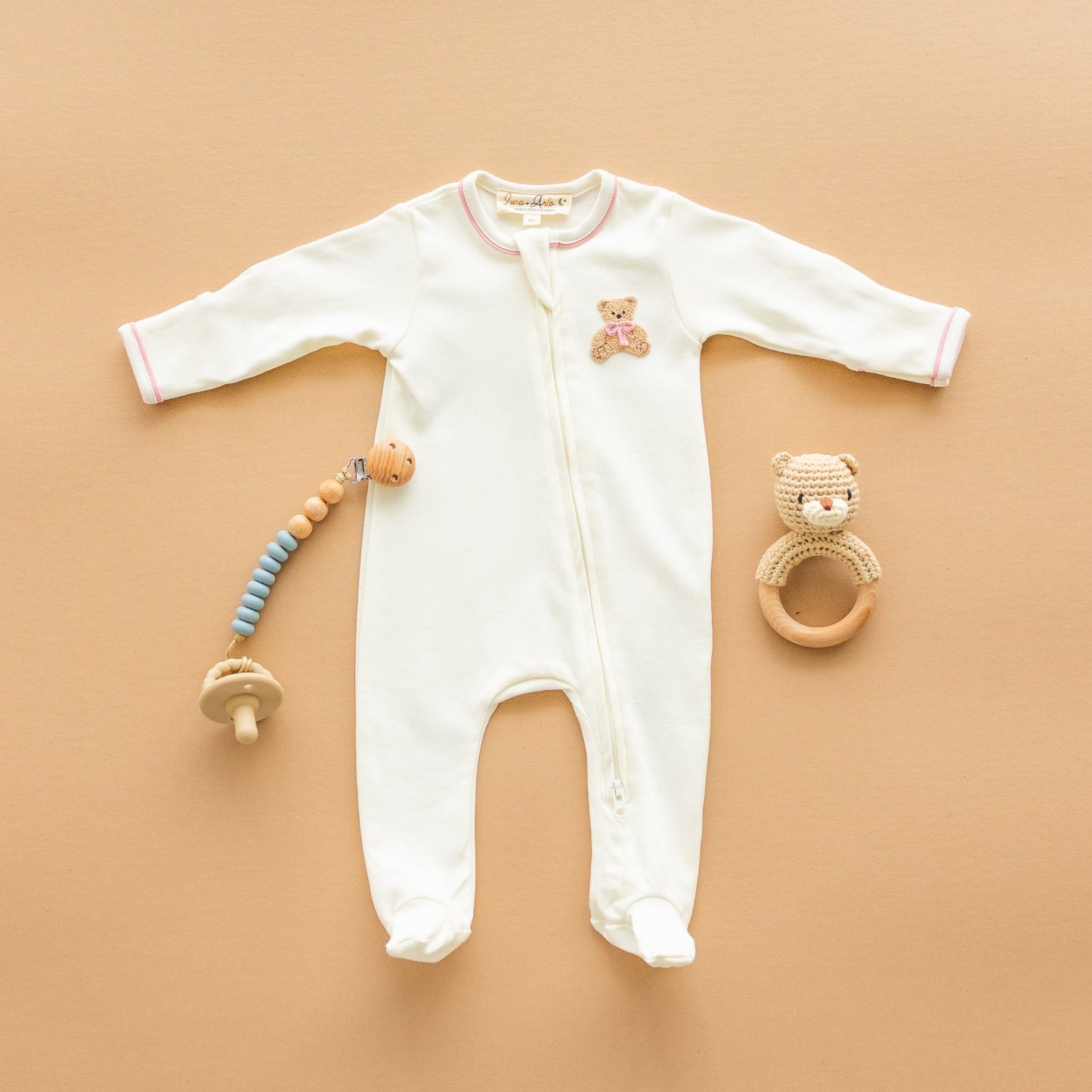 Bear Hugs Zip Footie - Dusty Rose - Magnolia BabyFootie