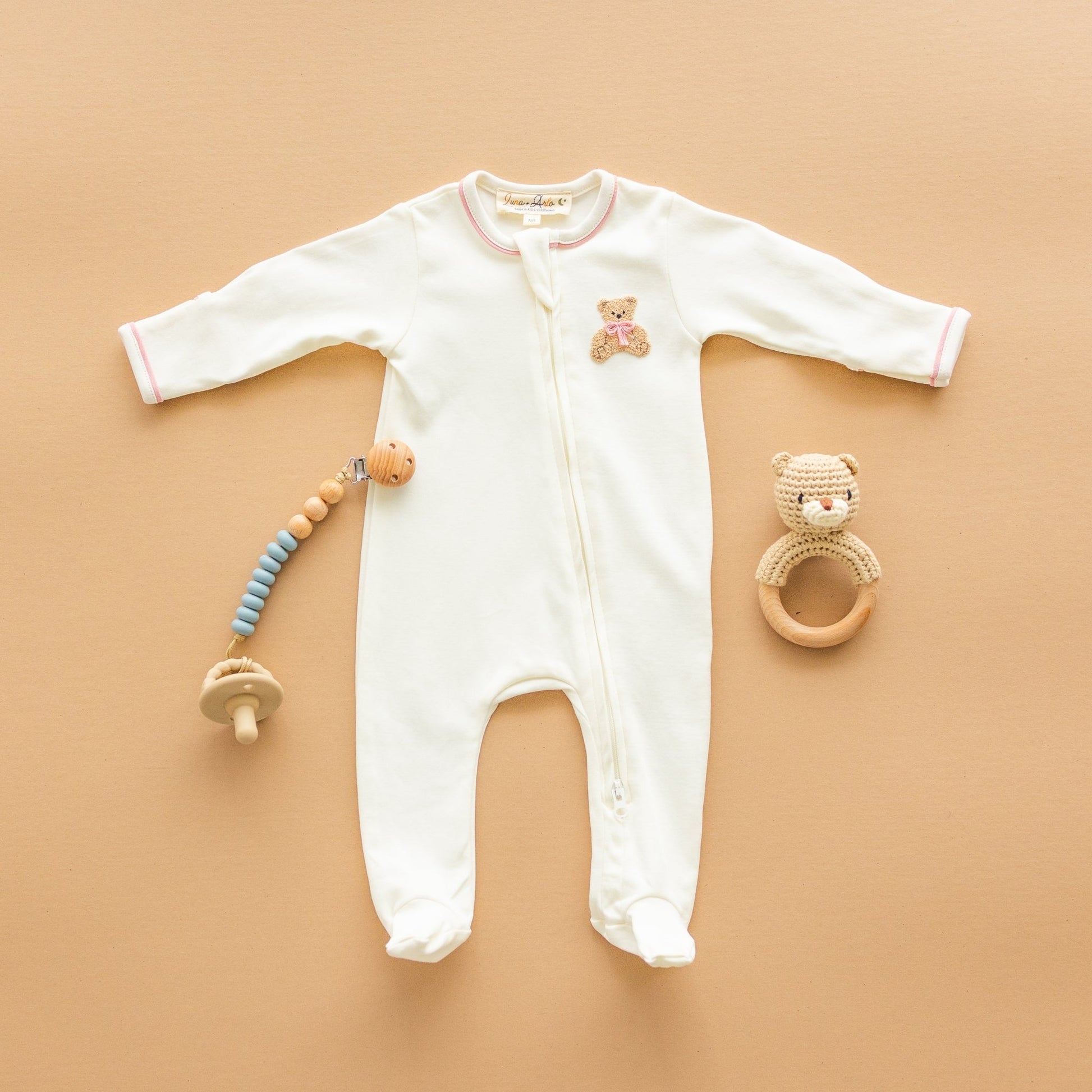 Bear Hugs Zip Footie - Dusty Rose - Magnolia BabyFootie