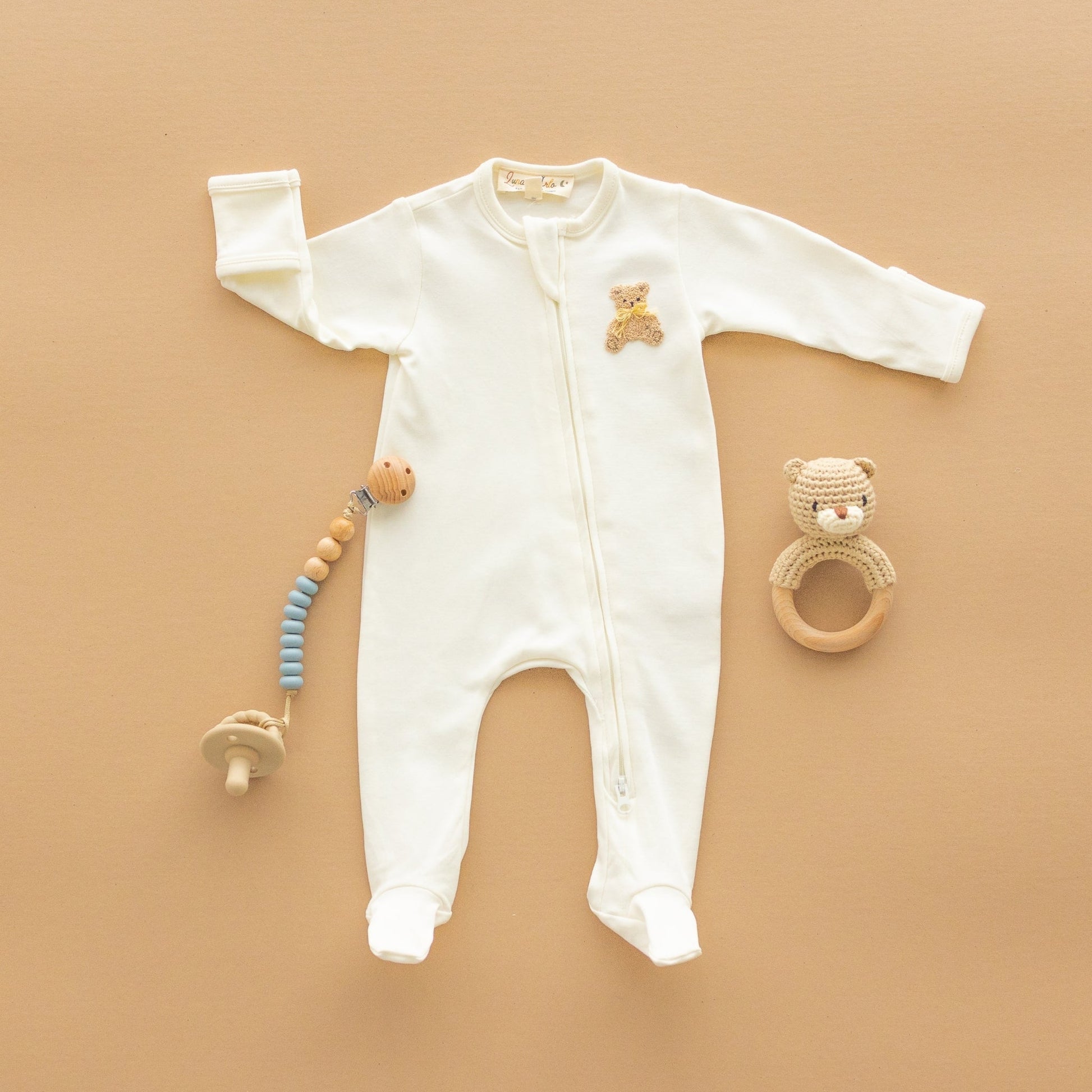 Bear Hugs Zip Footie - Ivory - Magnolia BabyFootie
