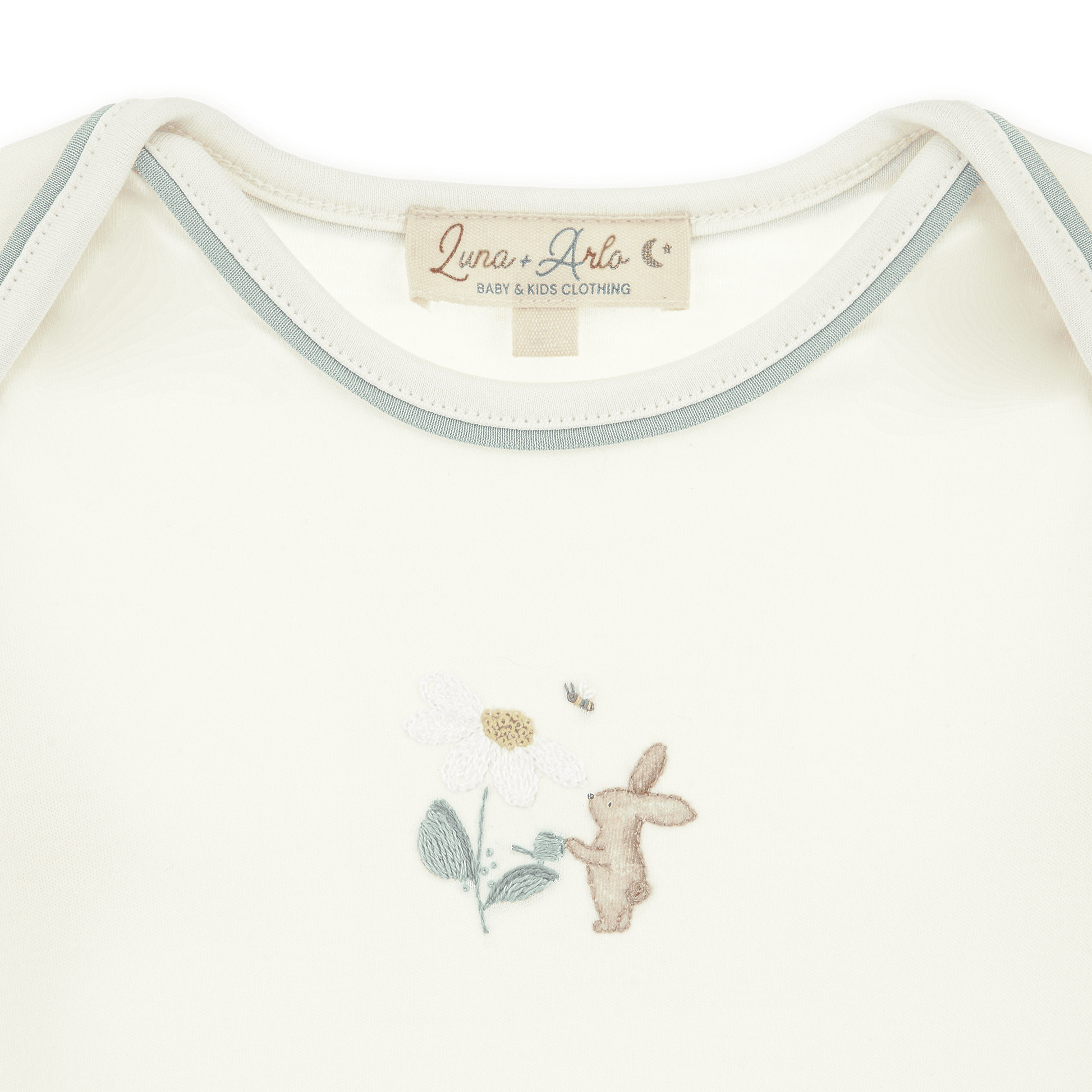 Luna and Arlo_Bunny's Daisy Garden Hand-Embroidered Knot Gown_3