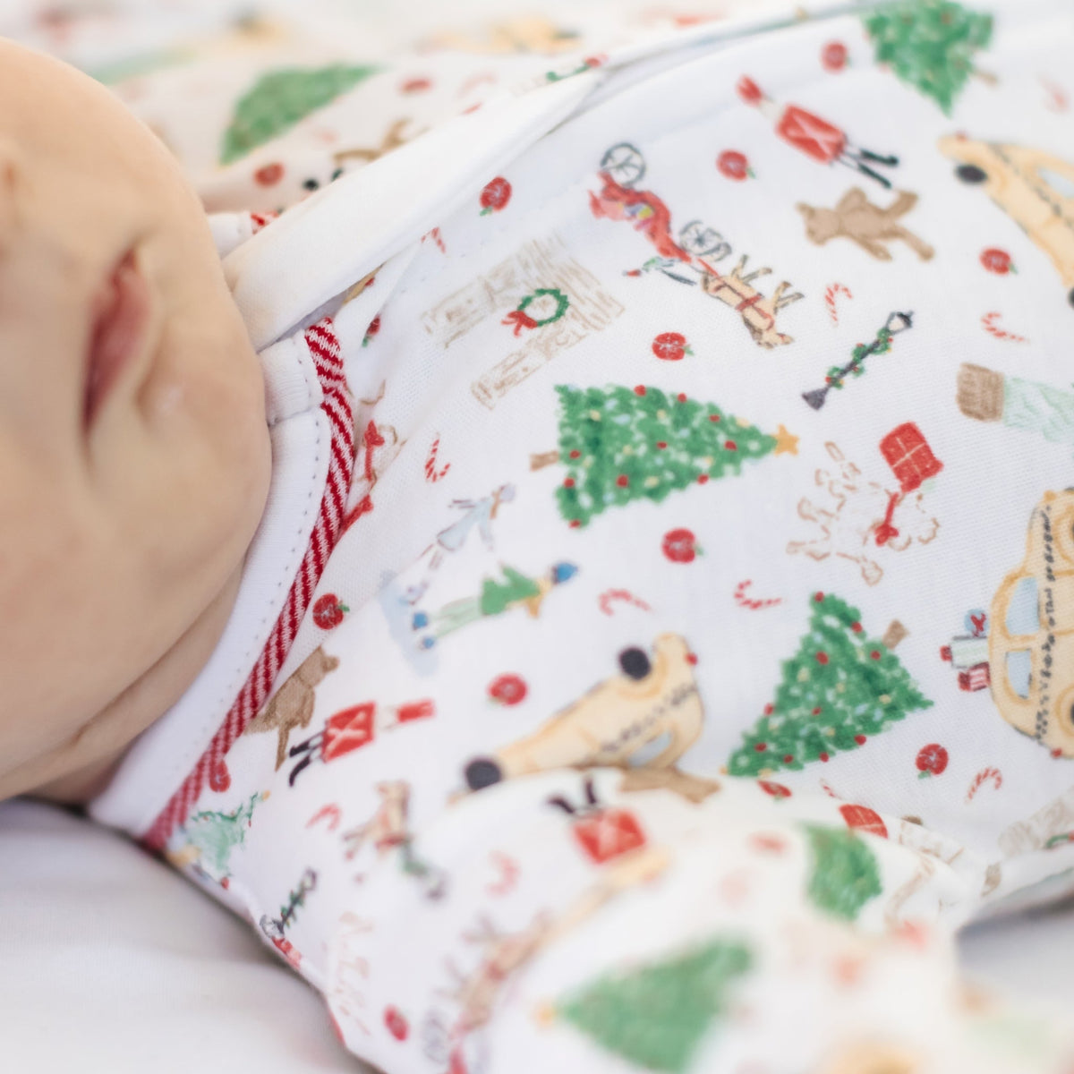 Magnolia Baby_Christmas in the City Print Zip Footie_3