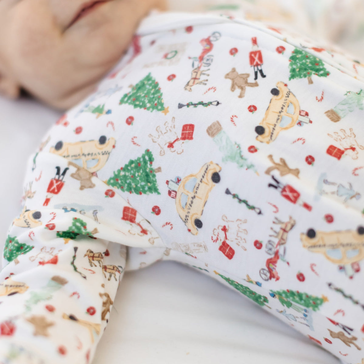 Magnolia Baby_Christmas in the City Print Zip Footie_6