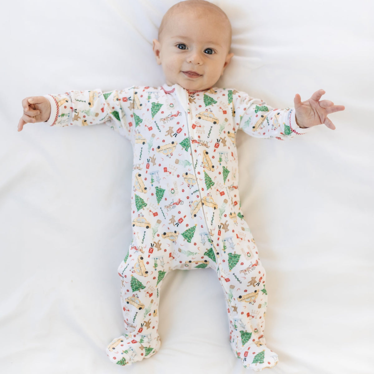 Magnolia Baby_Christmas in the City Print Zip Footie_2