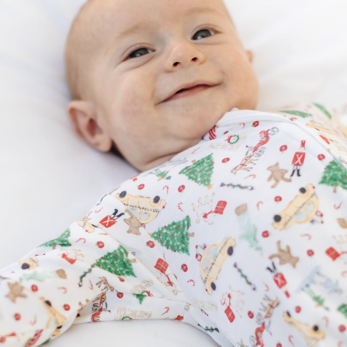 Magnolia Baby_Christmas in the City Print Zip Footie_1