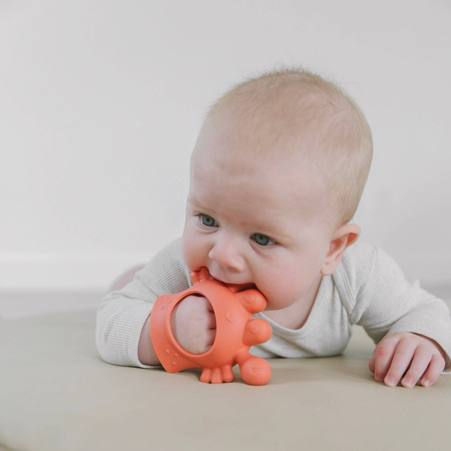 Crab Bitzy Grip™ Teether - Magnolia BabyTeether