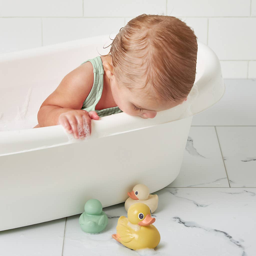 Ducky Family™ Bath Toys - Magnolia BabyBath Toy