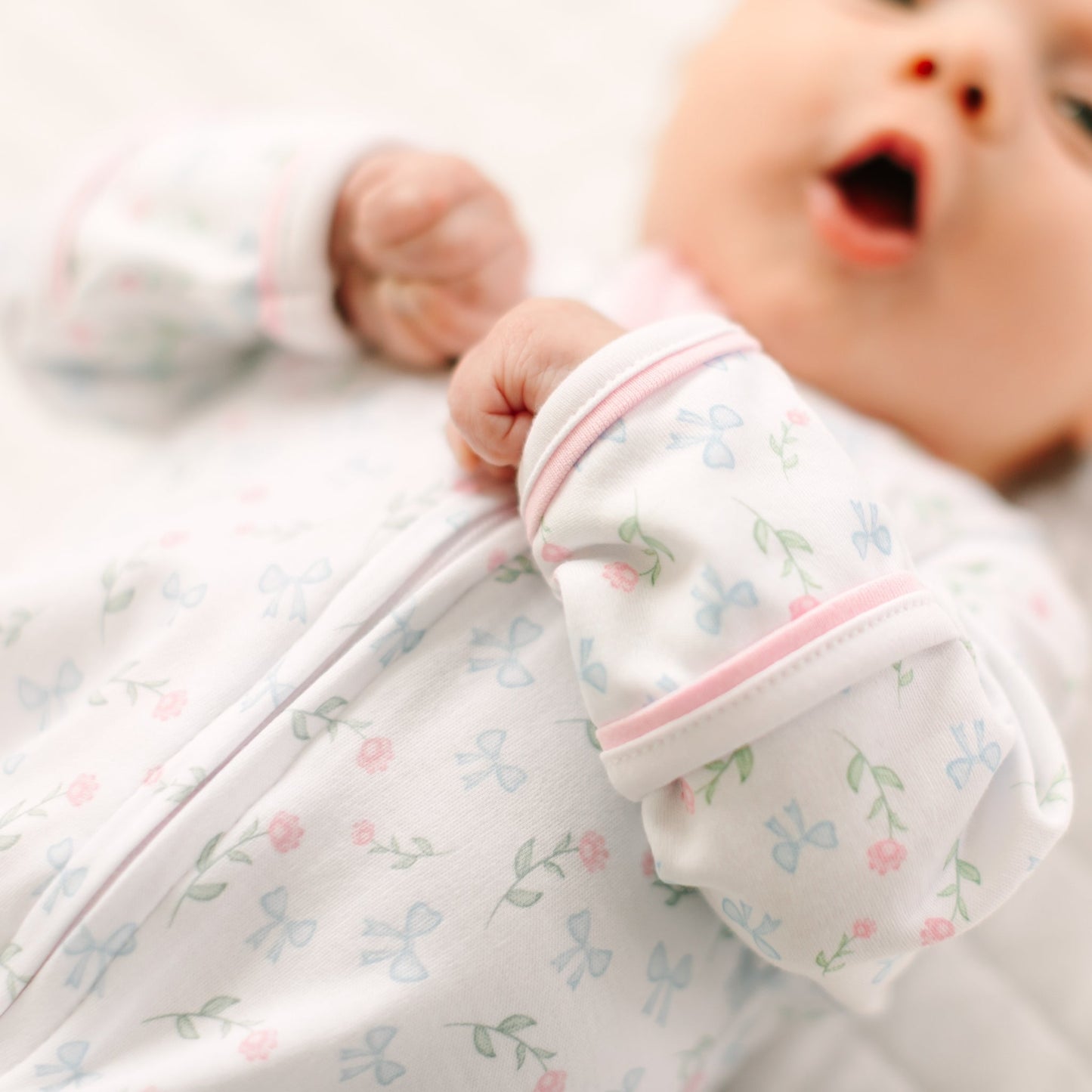 Evelyn's Classics Print Zip Footie - Magnolia BabyFootie