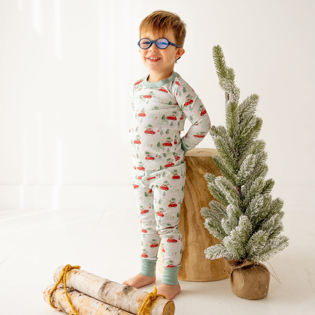Luna and Arlo_Evergreen Express Long Pajamas_14