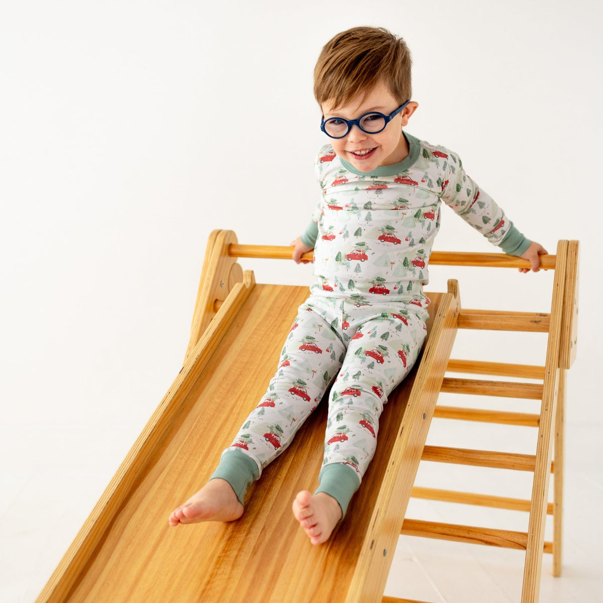 Luna and Arlo_Evergreen Express Long Pajamas_7