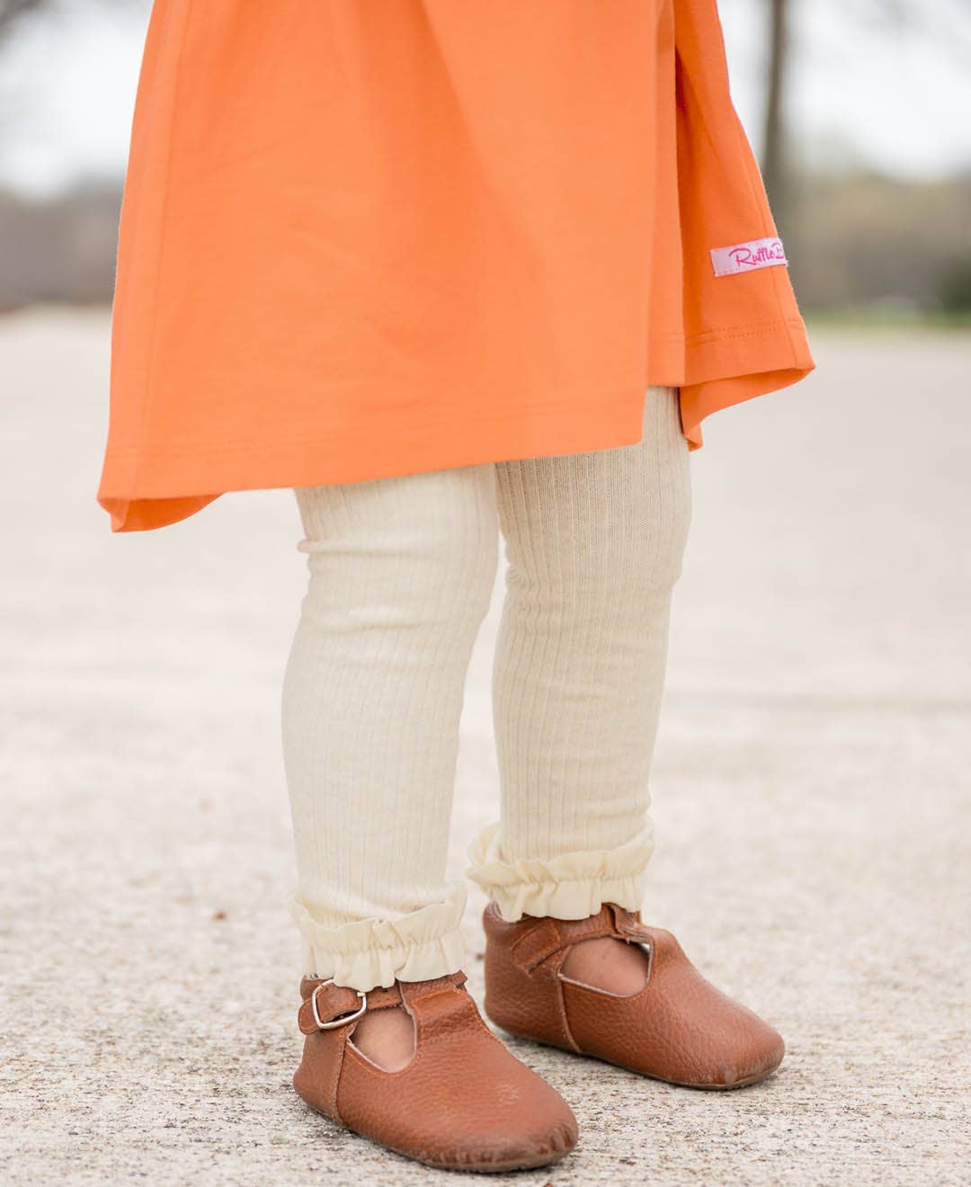 Girls Oatmeal Rib Knit Footless Ruffled Tights - Magnolia Baby