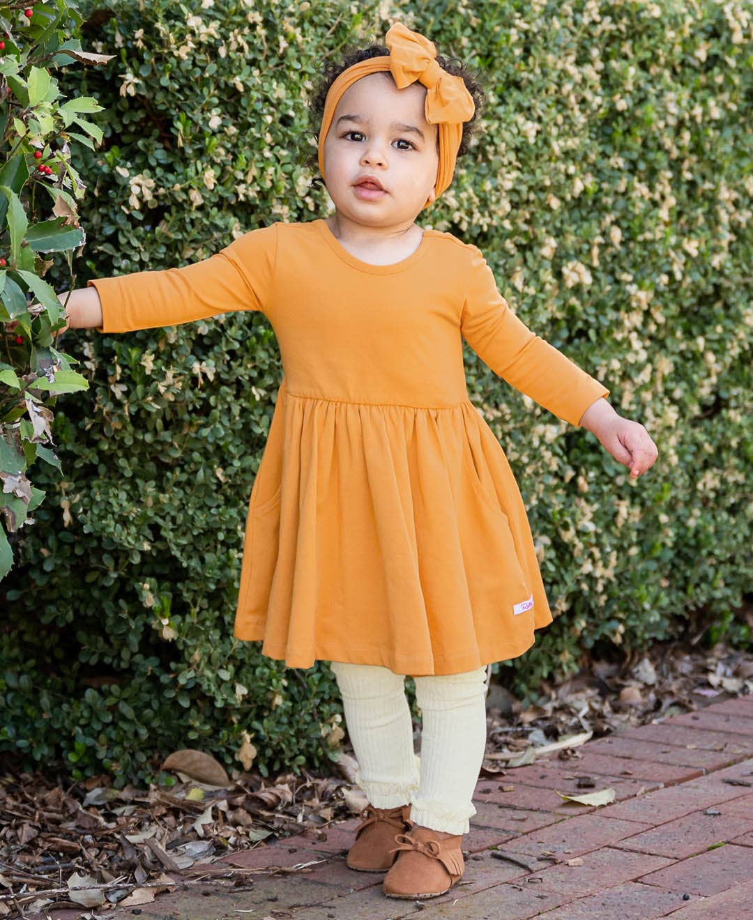 Girls Oatmeal Rib Knit Footless Ruffled Tights - Magnolia Baby