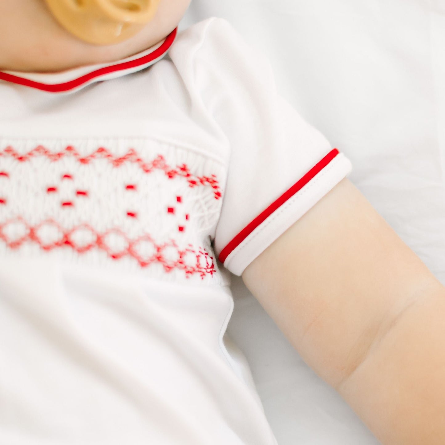 Magnolia Baby_Henry Smocked Short Sleeve Boy Bubble_5