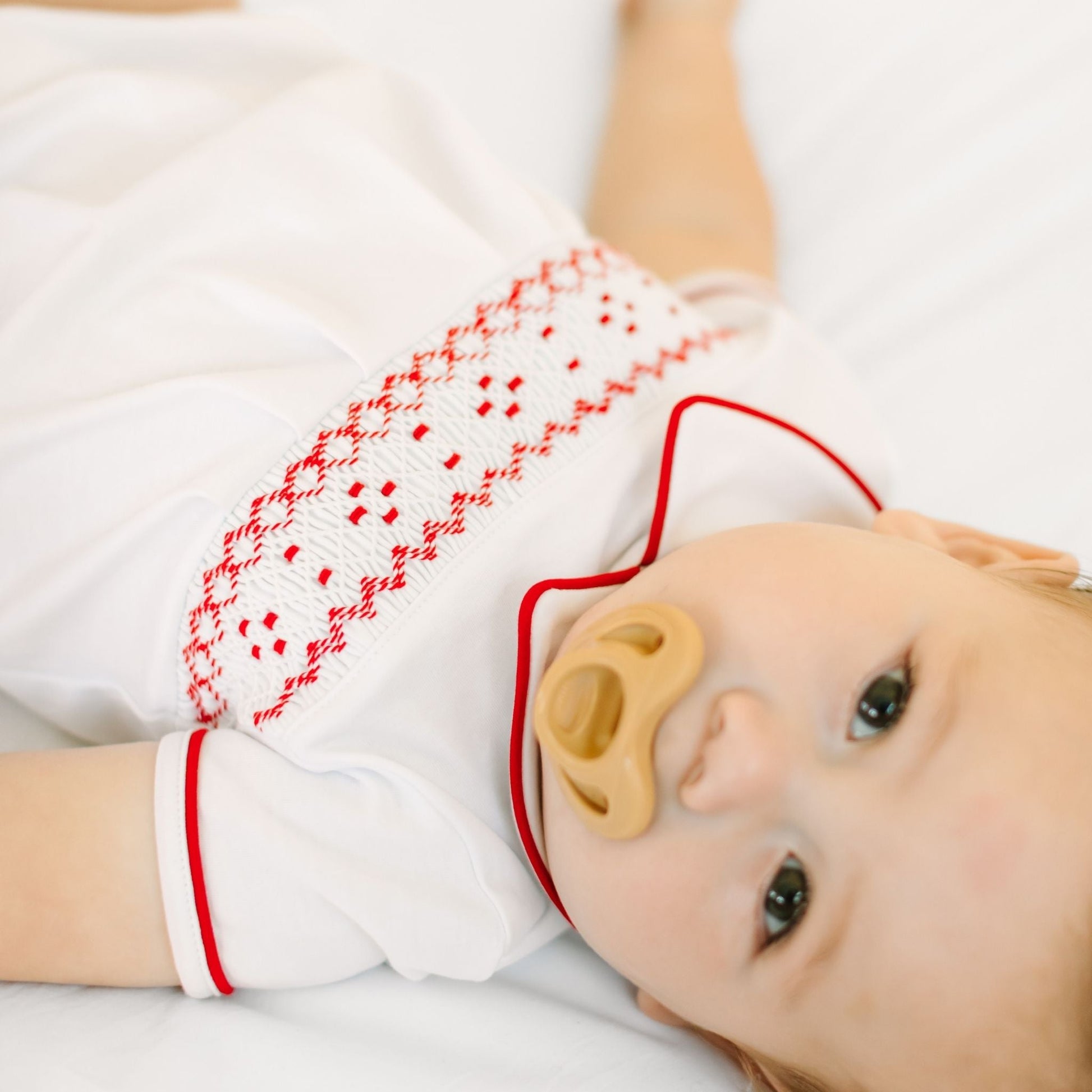 Magnolia Baby_Henry Smocked Short Sleeve Boy Bubble_3