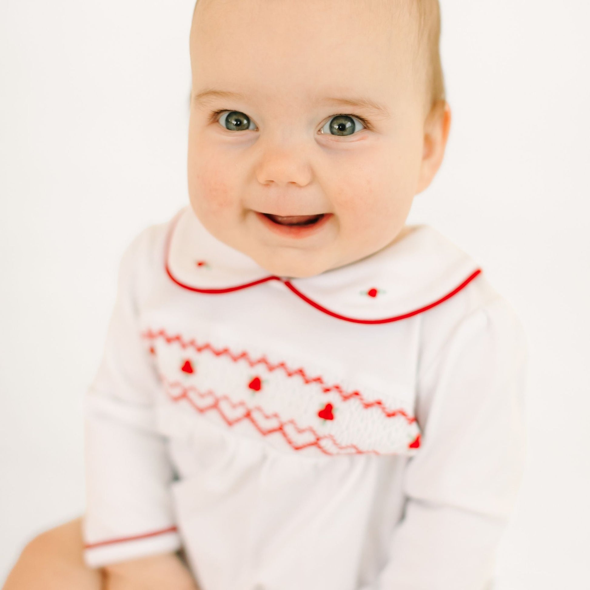 Magnolia Baby_Holly Smocked Girl Long Sleeve Bubble_1