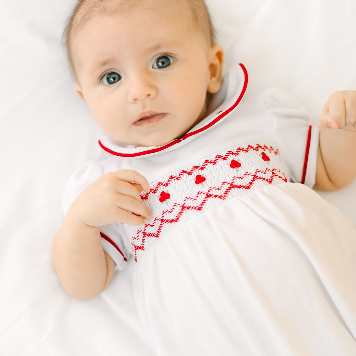 Magnolia Baby_Holly Smocked Short Sleeve Girl Bubble_1