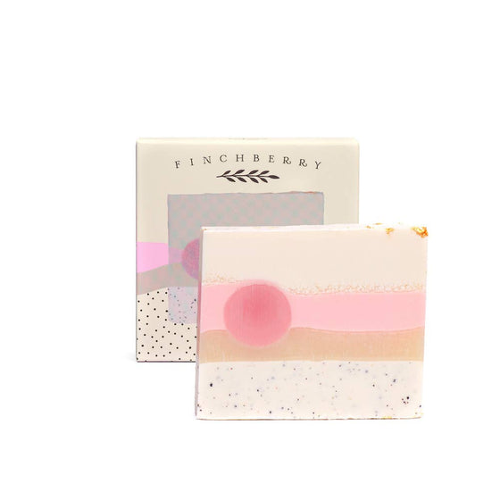 It's A Girl! Gift Set - Magnolia BabyGift Set
