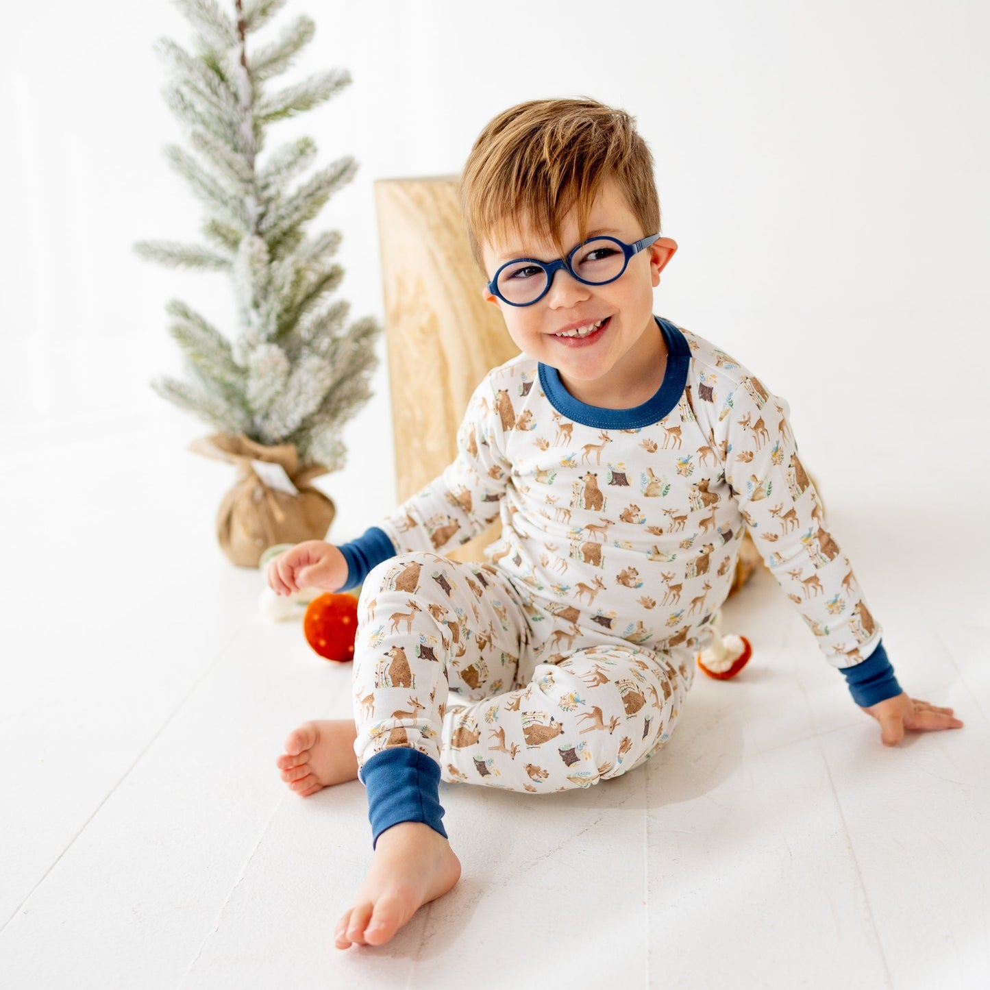 Luna and Arlo_Kindred Woods Long Pajamas_4
