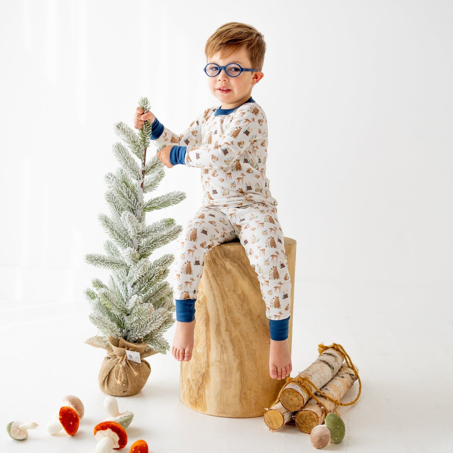 Luna and Arlo_Kindred Woods Long Pajamas_8