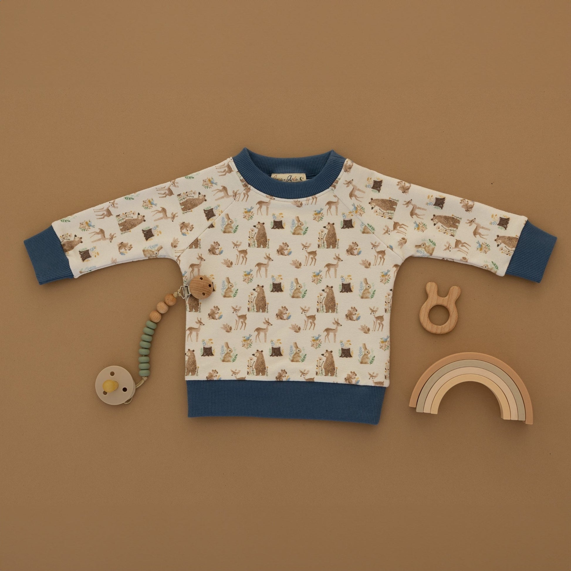 Luna and Arlo_Kindred Woods Pullover Sweatshirt_8