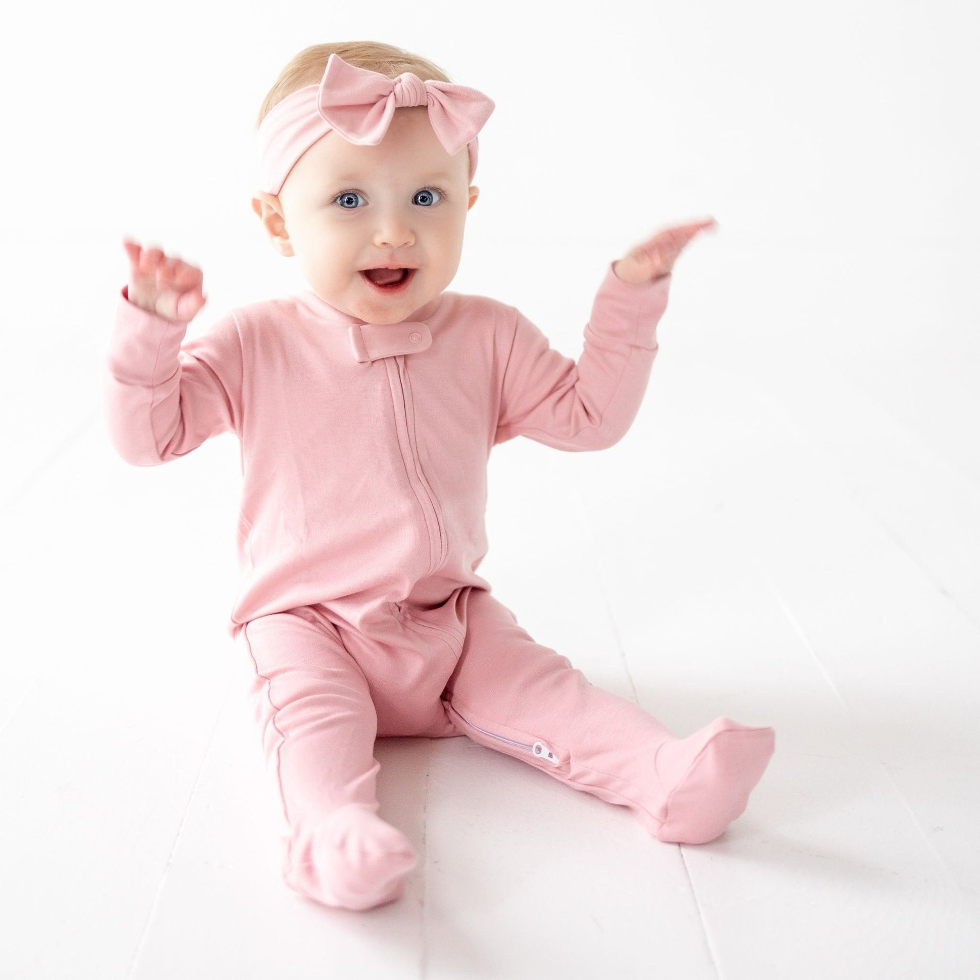 Luna & Arlo Basics Zip Footie - Dusty Rose - Magnolia BabyFootie
