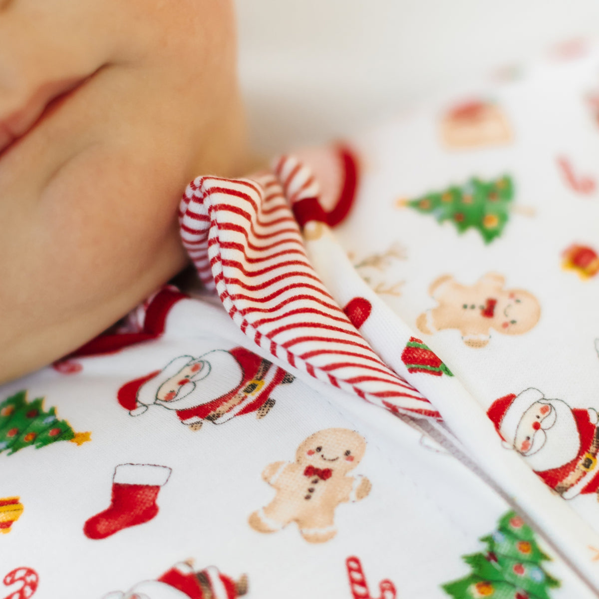 Christmas Magic Print Zip Footie
