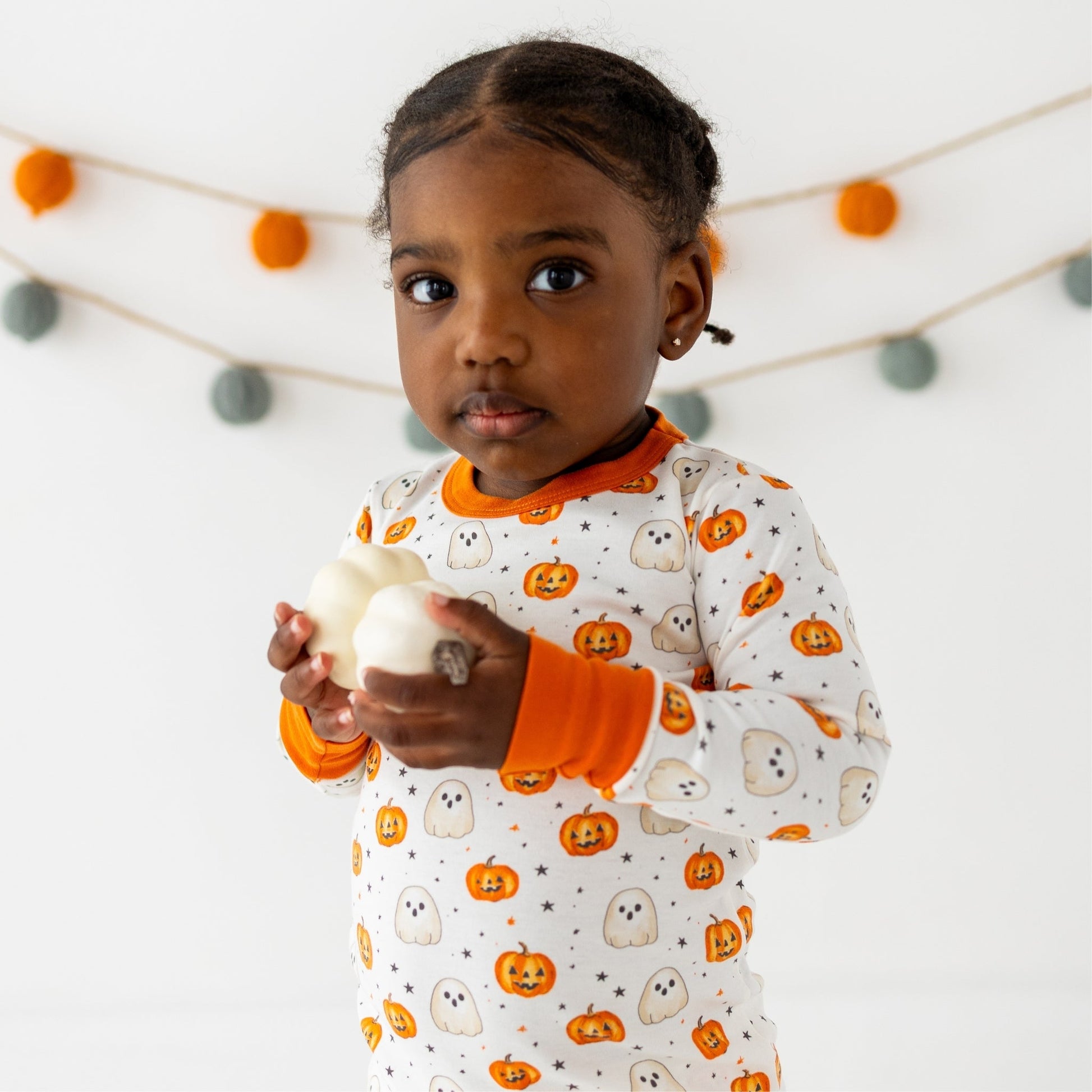 Luna and Arlo_Pumpkin and Boo Long Pajamas_3