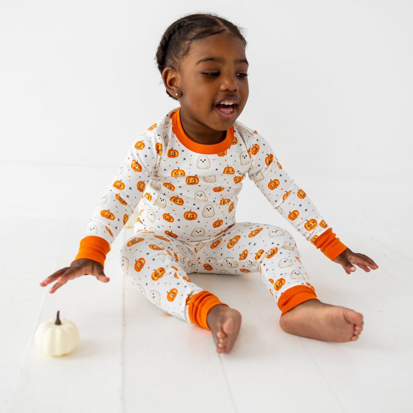 Luna and Arlo_Pumpkin and Boo Long Pajamas_7