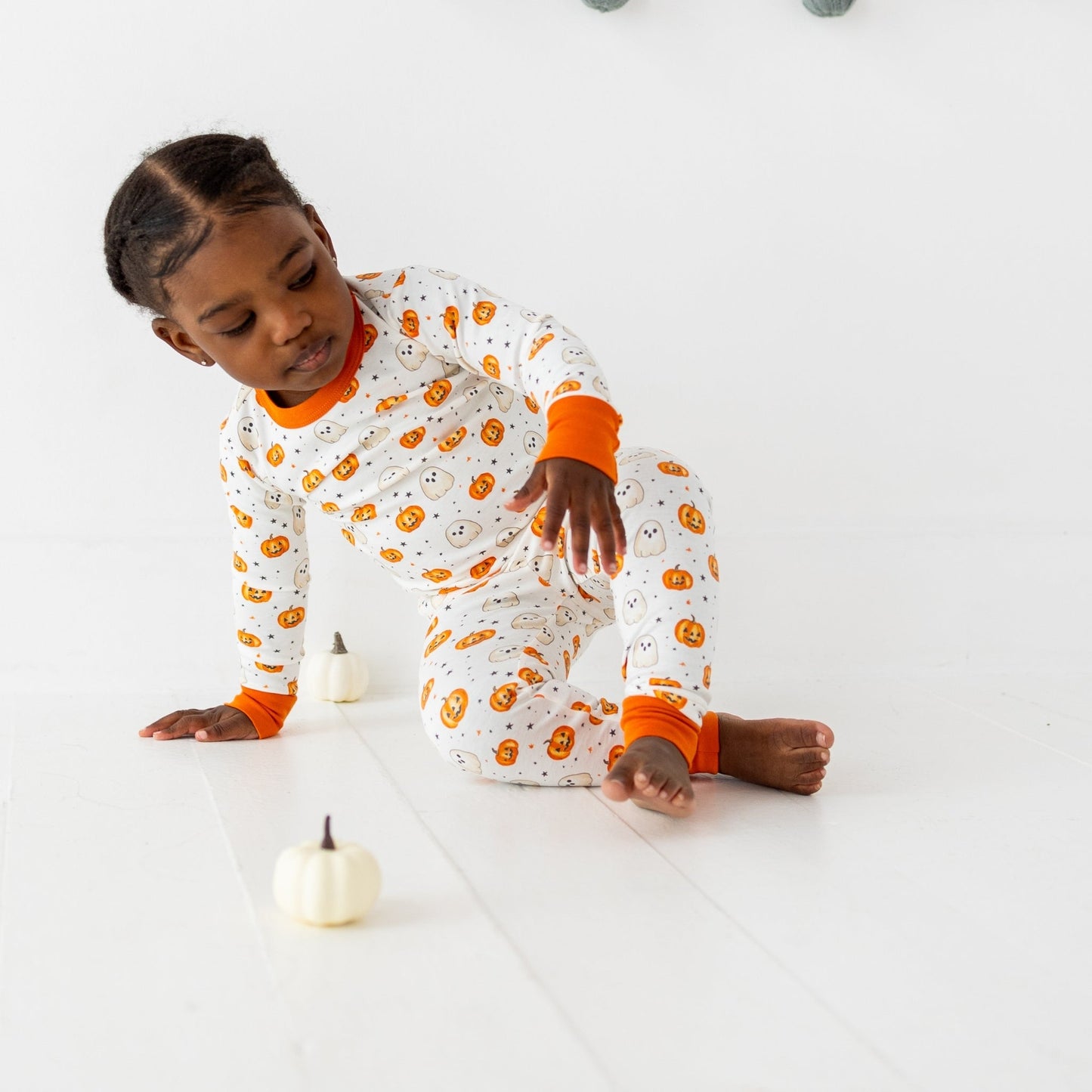 Luna and Arlo_Pumpkin and Boo Long Pajamas_6