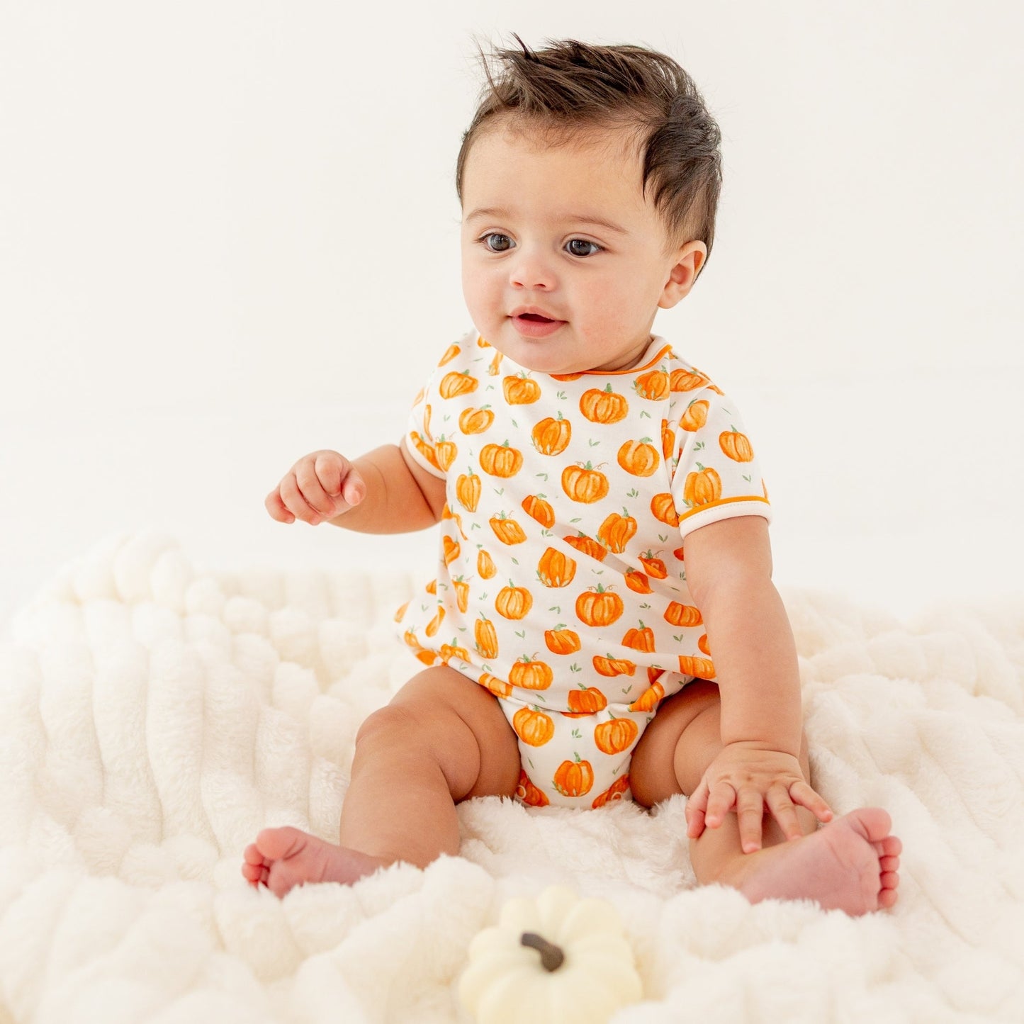 Luna and Arlo_Pumpkin Grove Baby Boy Short Sleeve Bubble_1