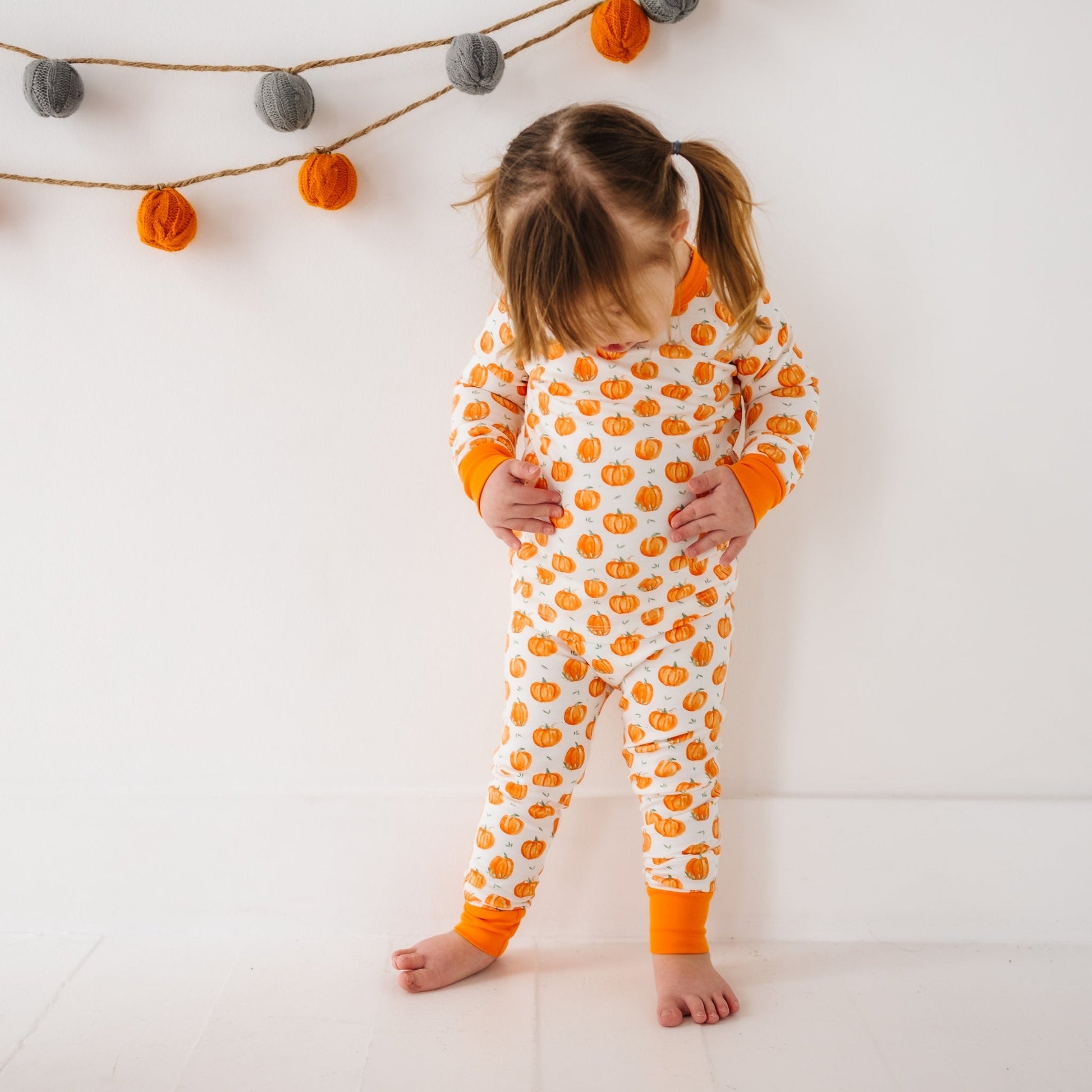 Luna and Arlo_Pumpkin Grove Long Pajamas_6