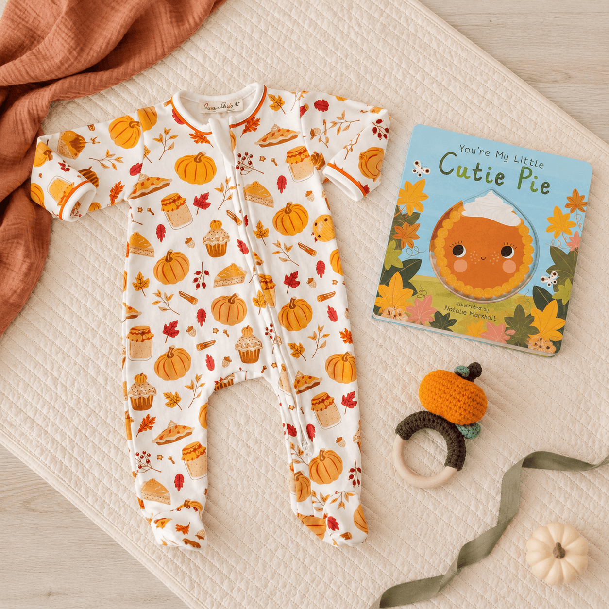 Luna and Arlo_Pumpkin Spice Footie Gift Set_1
