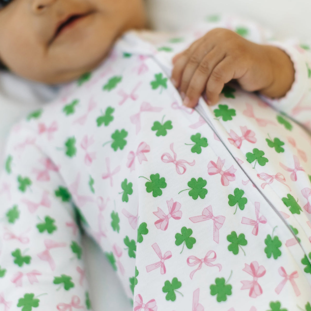 Magnolia Baby_Sweet Clover Print Zip Footie_6