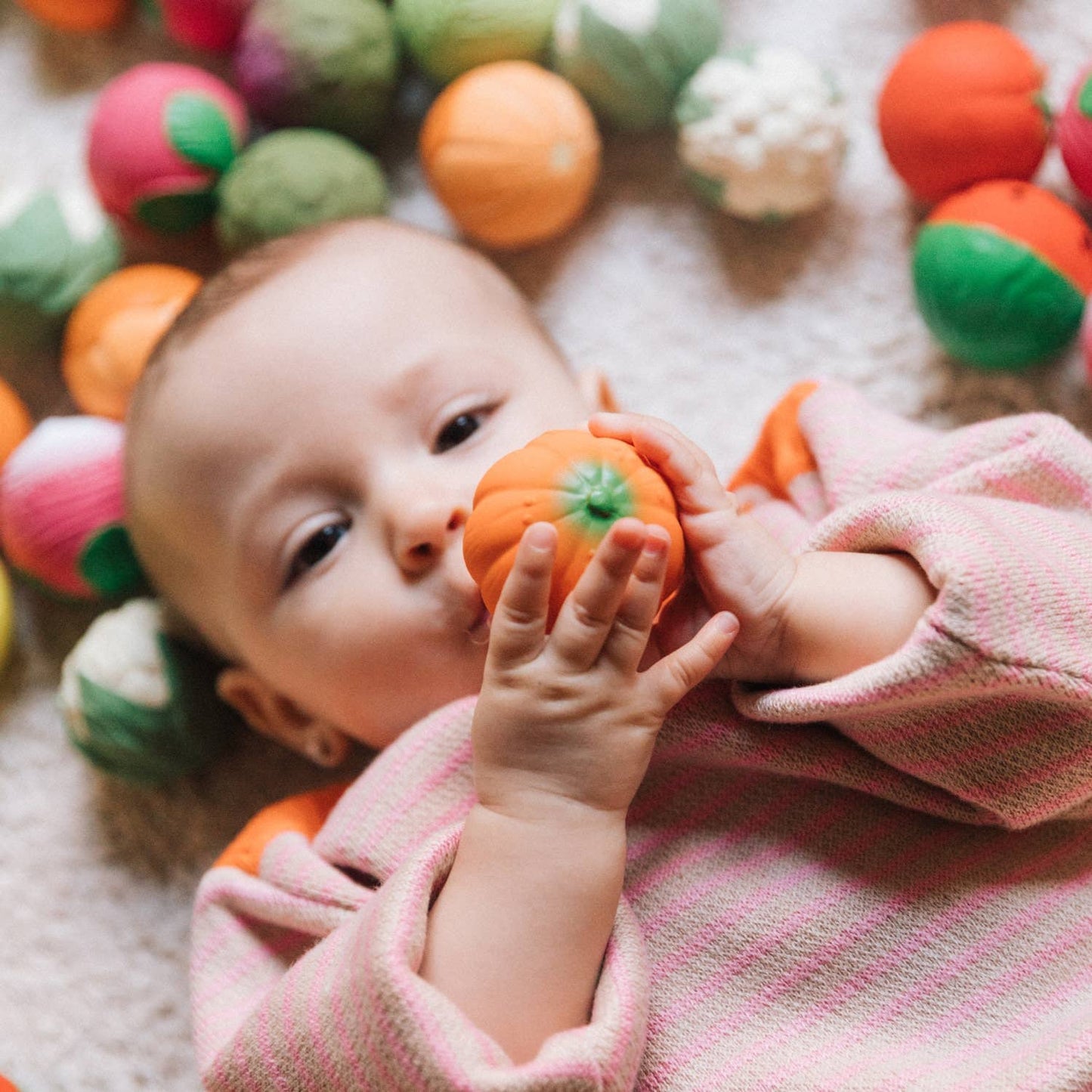 Oli & Carol_Veggie Soup Baby Sensory Balls_6