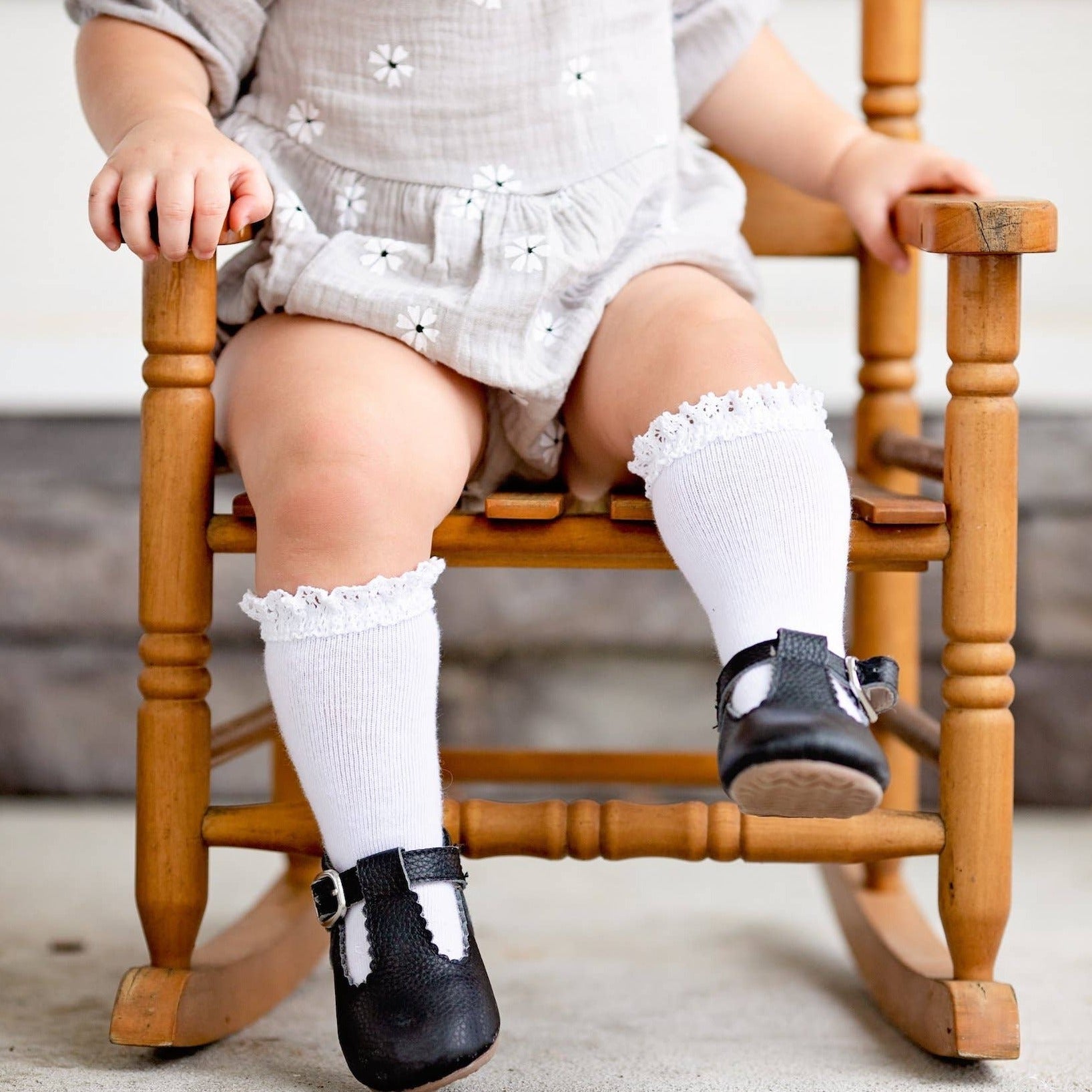 White Lace Top Knee Highs - Magnolia BabySocks