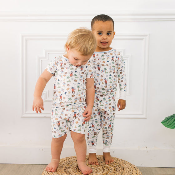 YO, HO, HO! Short Pajamas - Magnolia BabyShort Pajamas
